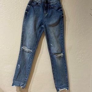 Women’s tillys jeans